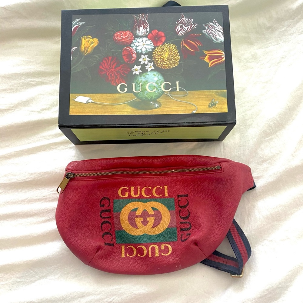 Gucci Logo Red Fannypack purse